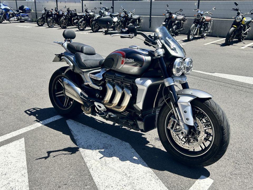 TRIUMPH ROCKET 3 GT 4