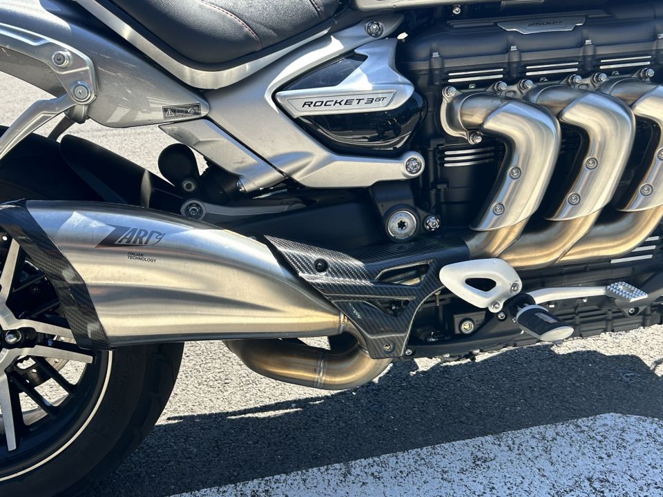 TRIUMPH ROCKET 3 GT 4