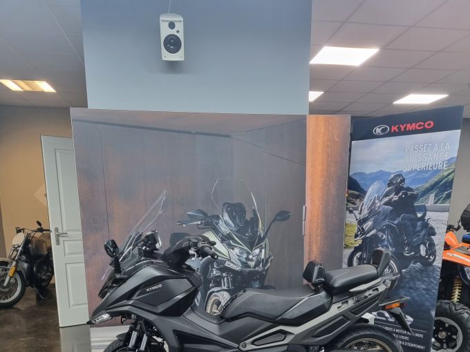 KYMCO CV3 550 4