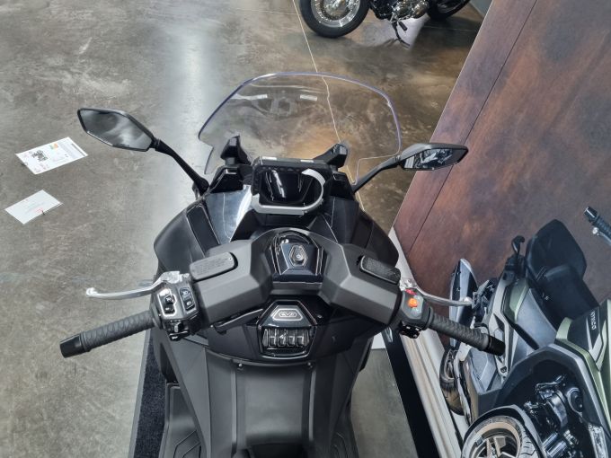 KYMCO CV3 550 4
