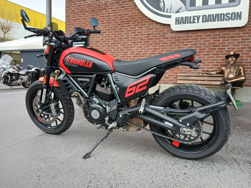 DUCATI SCRAMBLER 4