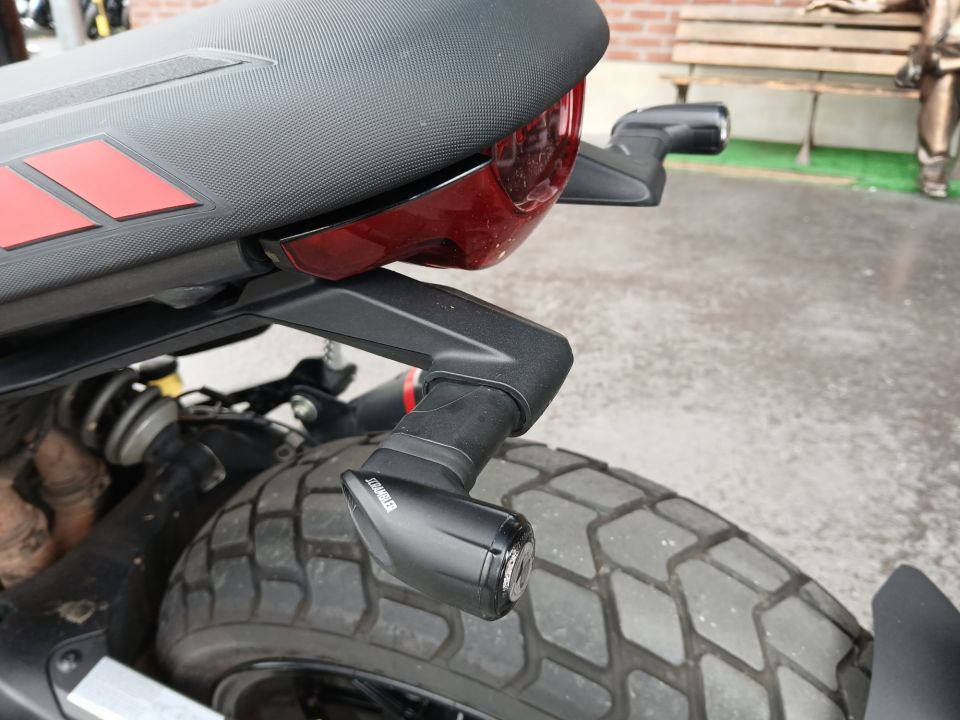 DUCATI SCRAMBLER 4
