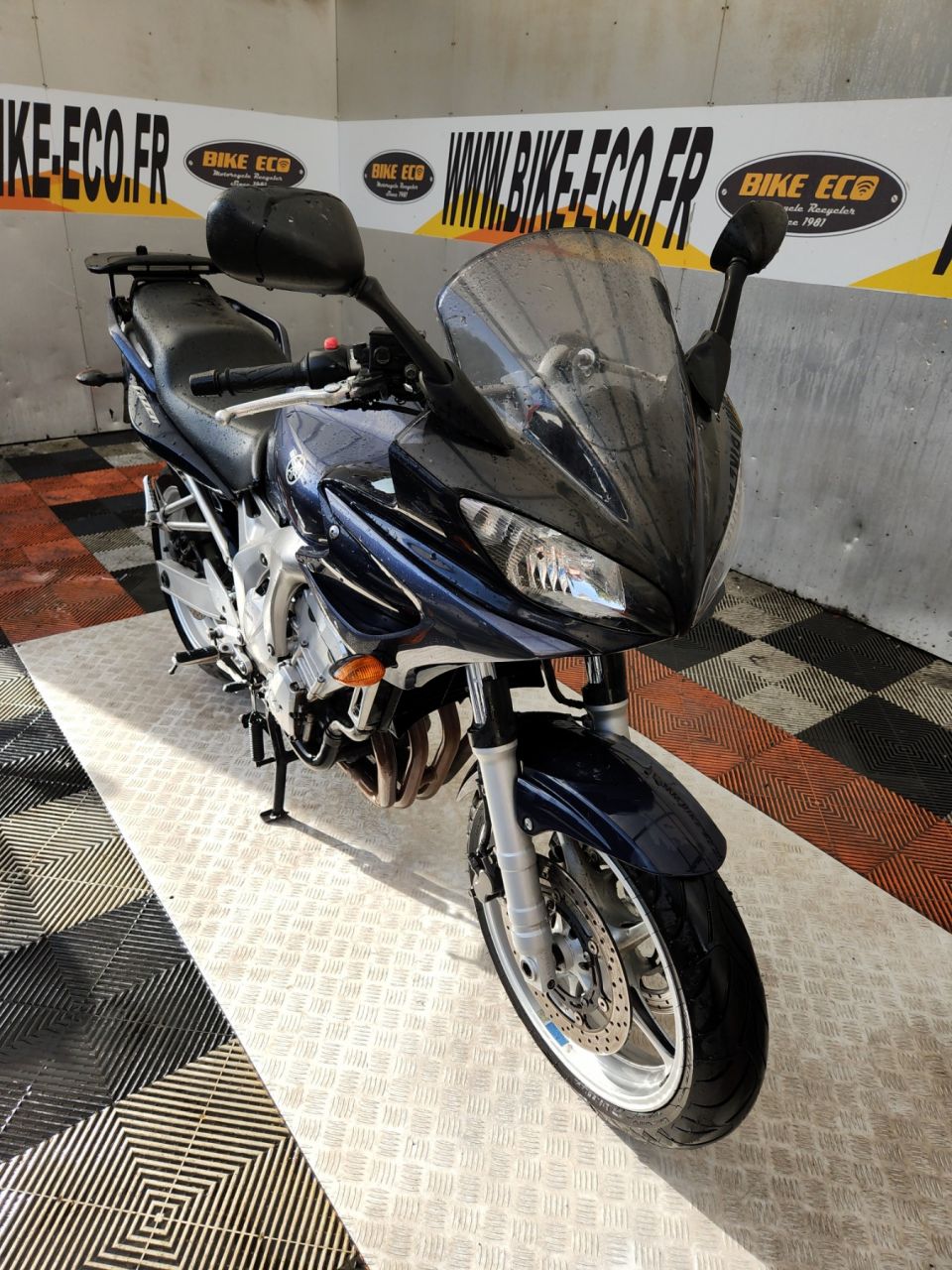 YAMAHA FZ6 (98CV) 4
