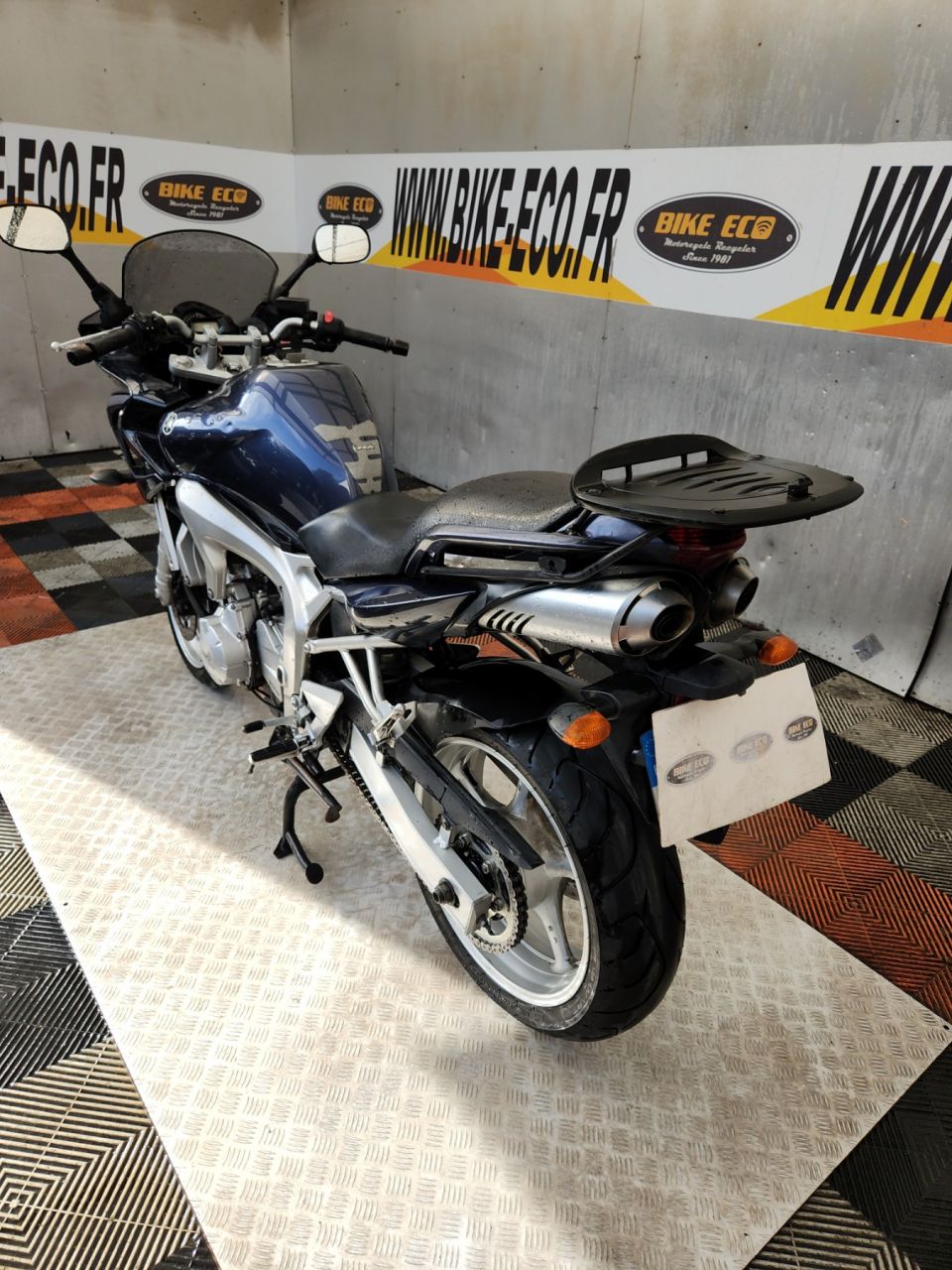 YAMAHA FZ6 (98CV) 4