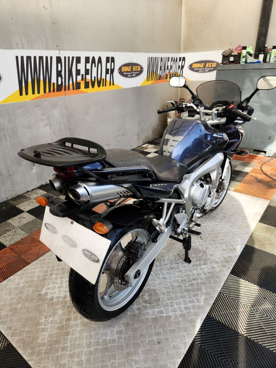 YAMAHA FZ6 (98CV) 4
