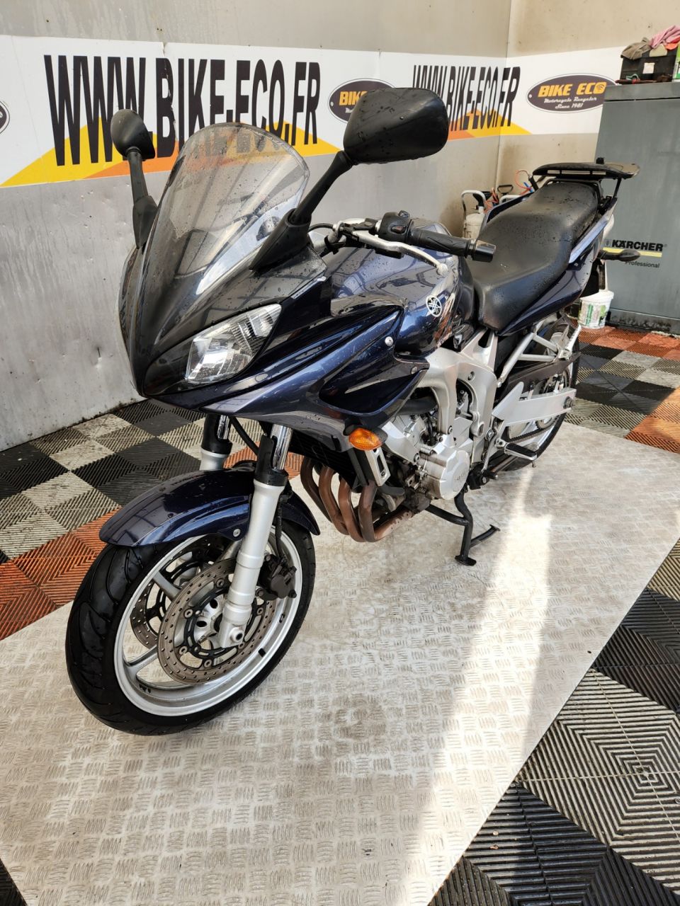 YAMAHA FZ6 (98CV) 4