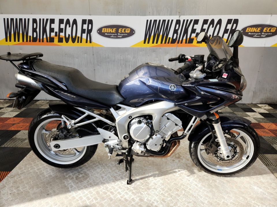 YAMAHA FZ6 (98CV) 4