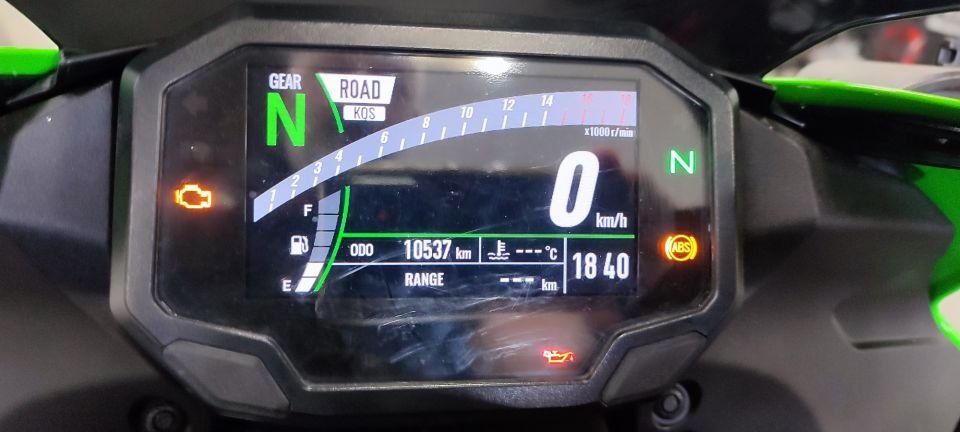 KAWASAKI ZX-6R 636 4