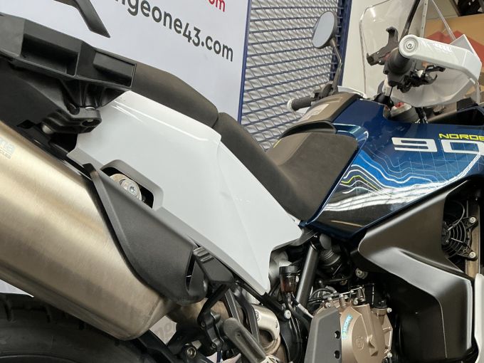 HUSQVARNA NORDEN 901 EXPEDITION 4