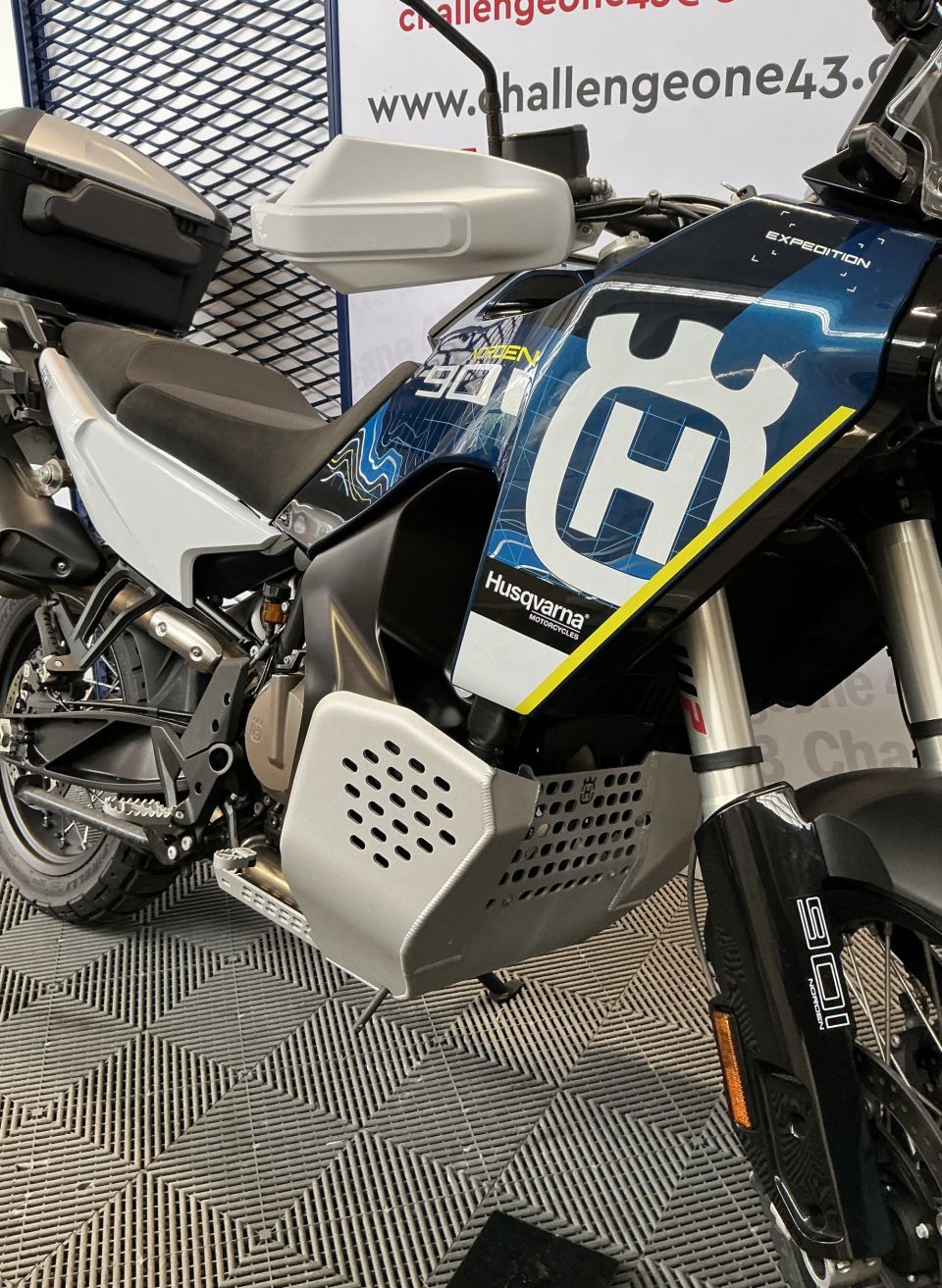 HUSQVARNA NORDEN 901 EXPEDITION 4