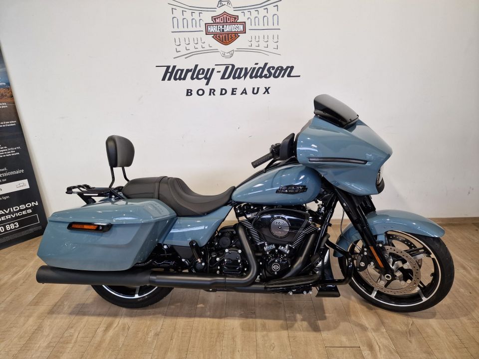 HARLEY-DAVIDSON TOURING STREET GLIDE 1923 4