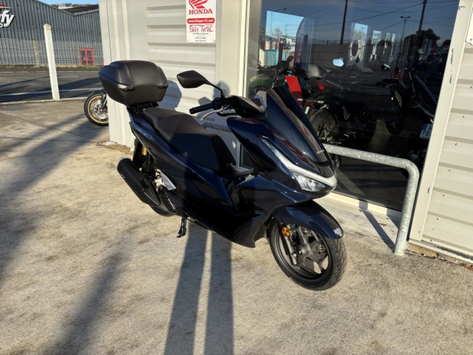 HONDA PCX125 4