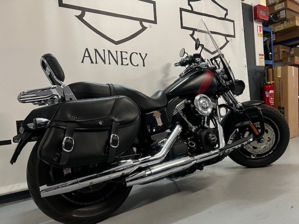 HARLEY-DAVIDSON DYNA FAT BOB 1690 4