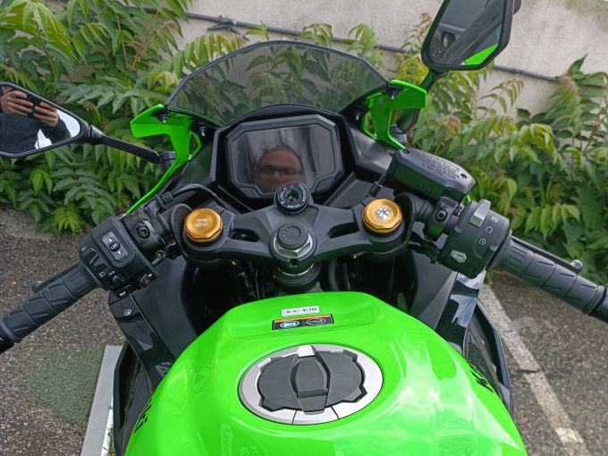 KAWASAKI NINJA ZX4 RR NEUF O KMS PACK PERF  ZX-4RR COULEUR 24 4