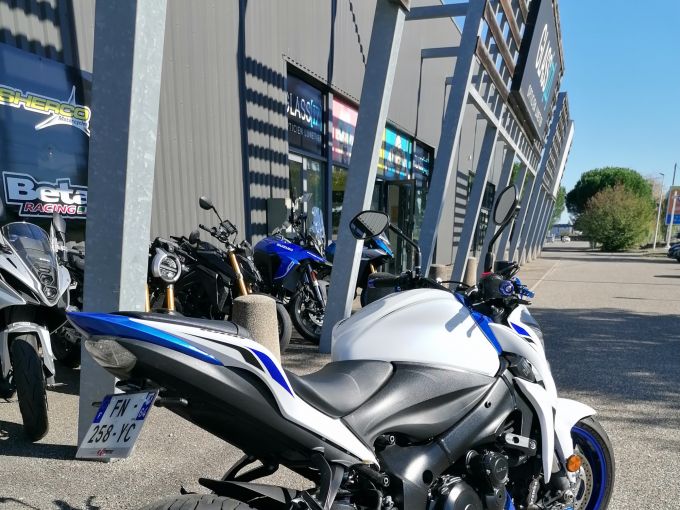 SUZUKI GSX-S 1000 4