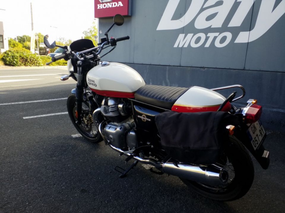 ROYAL ENFIELD Interceptor 650 4