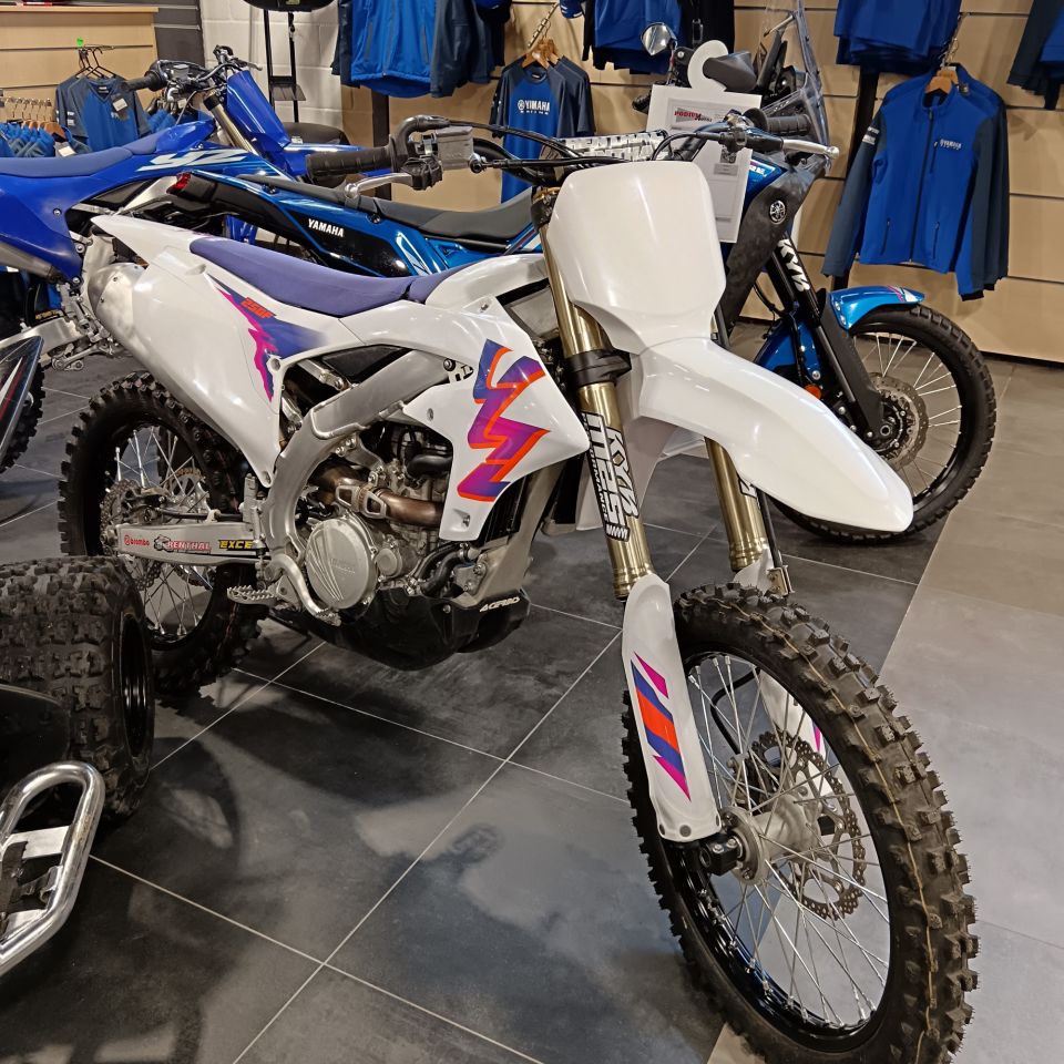 YAMAHA YZ250F 4