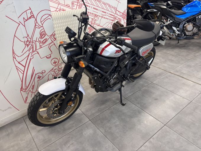 YAMAHA XSR 700 XTRIBUTE 4