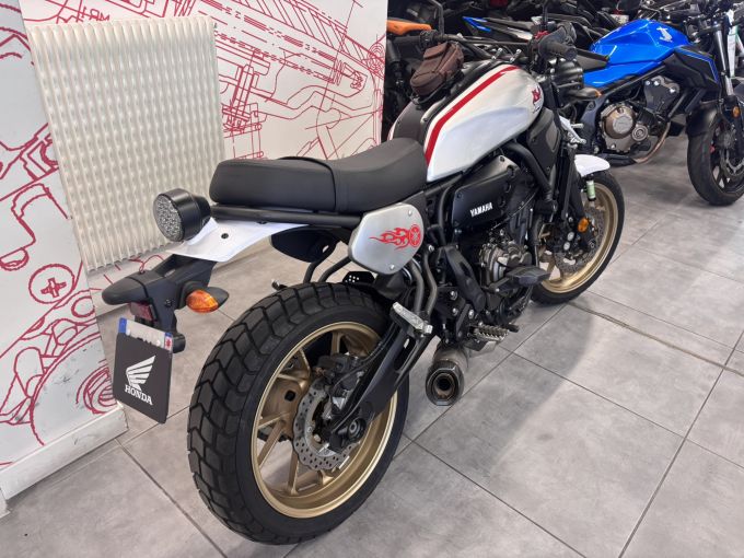 YAMAHA XSR 700 XTRIBUTE 4