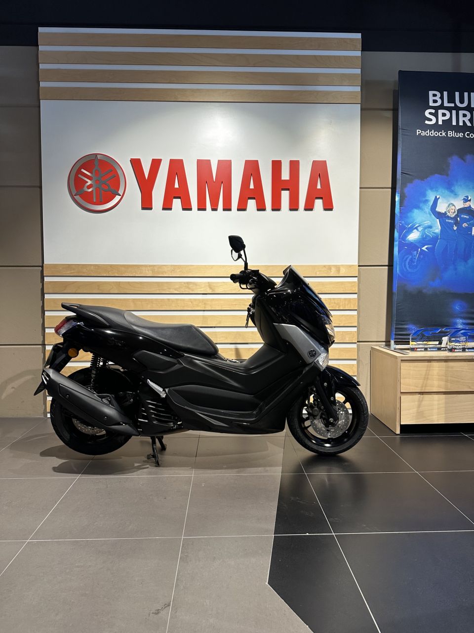 YAMAHA NMAX 125 4