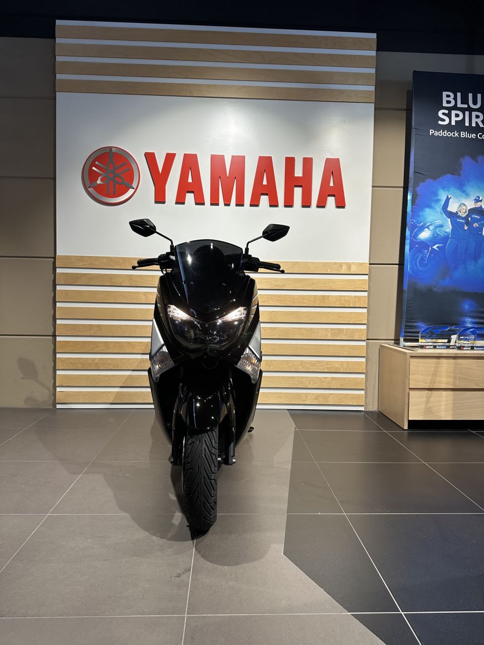 YAMAHA NMAX 125 4