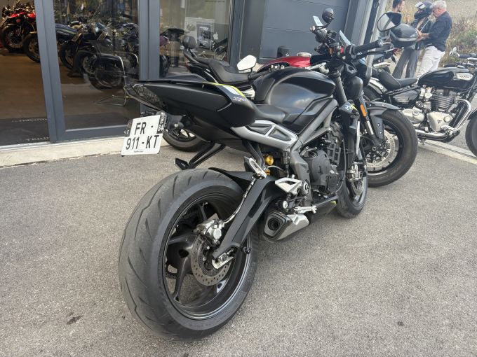 TRIUMPH STREET TRIPLE 765 RS 4