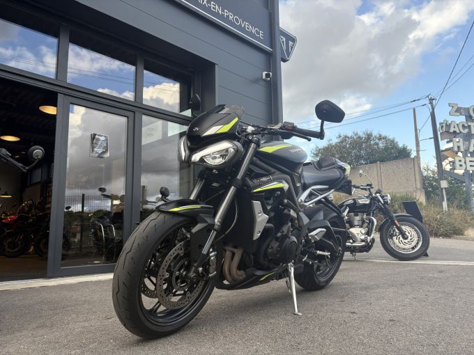 TRIUMPH STREET TRIPLE 765 RS 4