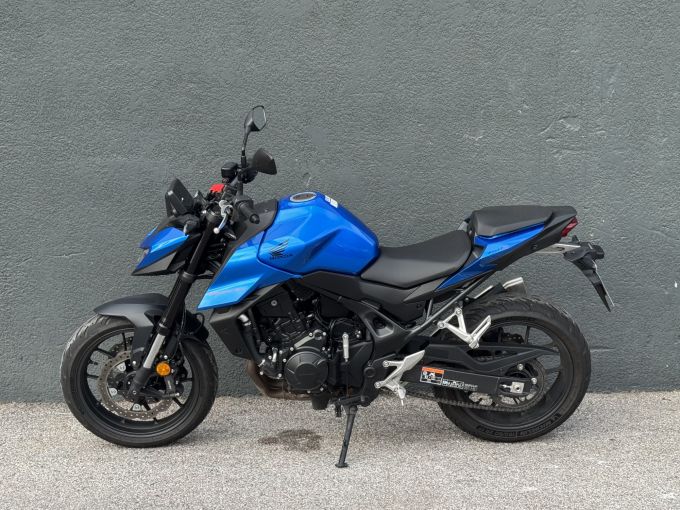 HONDA CB 750 HORNET 4