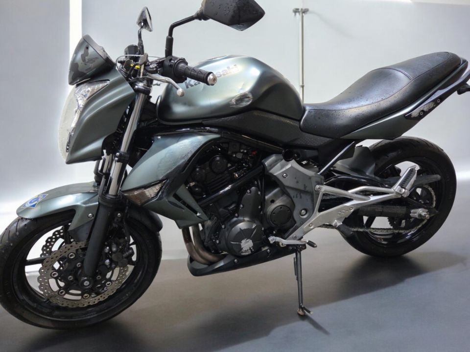 KAWASAKI ER-6 4