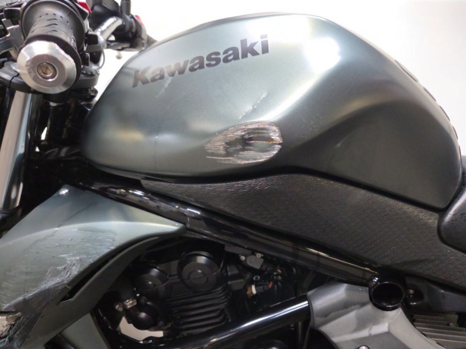 KAWASAKI ER-6 4