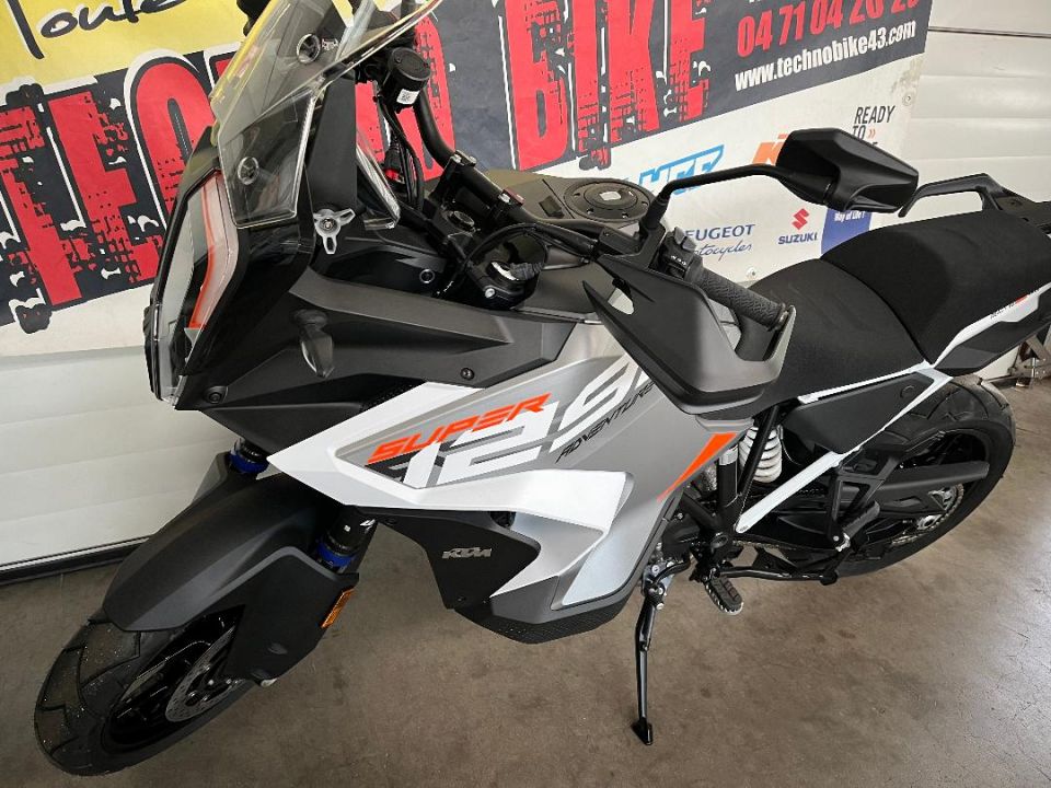 KTM 1290 SUPER ADVENTURE S 4