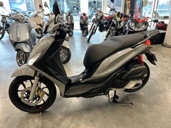 PIAGGIO Medley S 125 IGET ABS E5 4