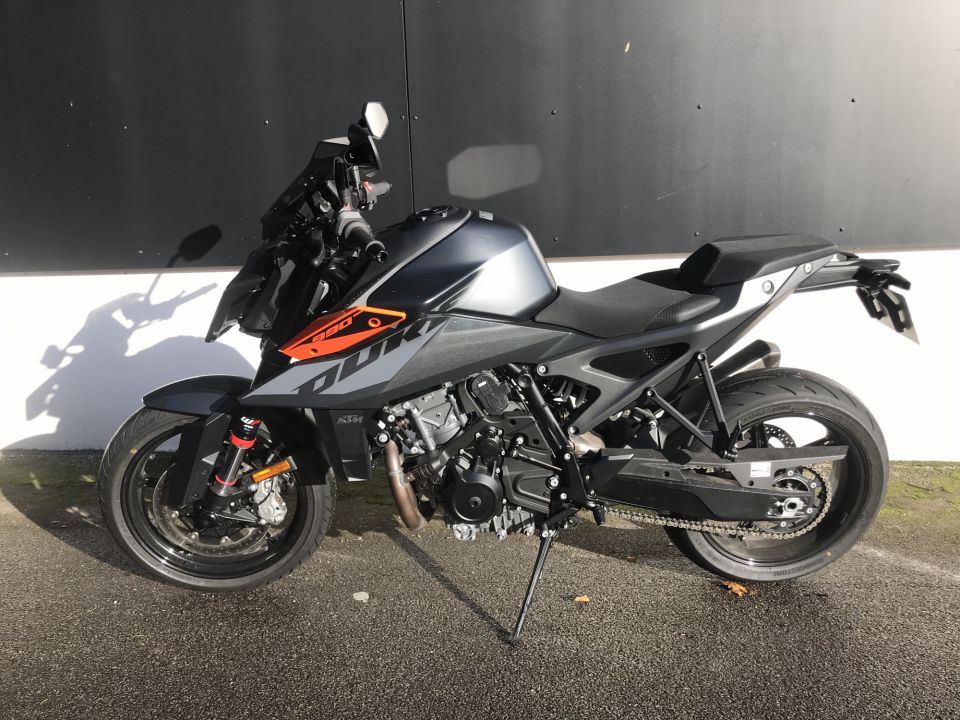 KTM 990 DUKE 4