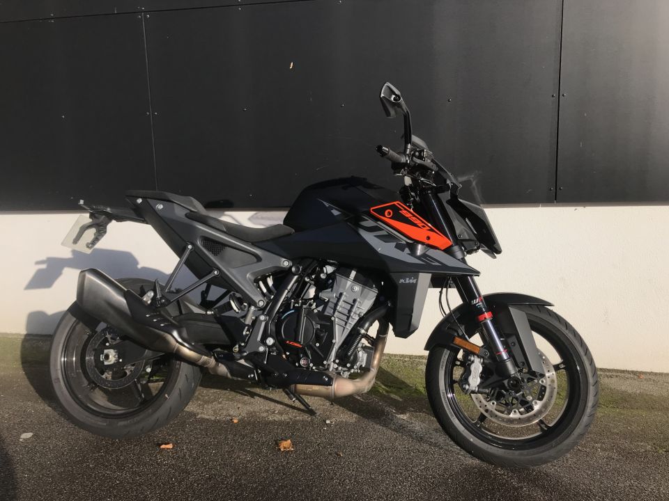 KTM 990 DUKE 4