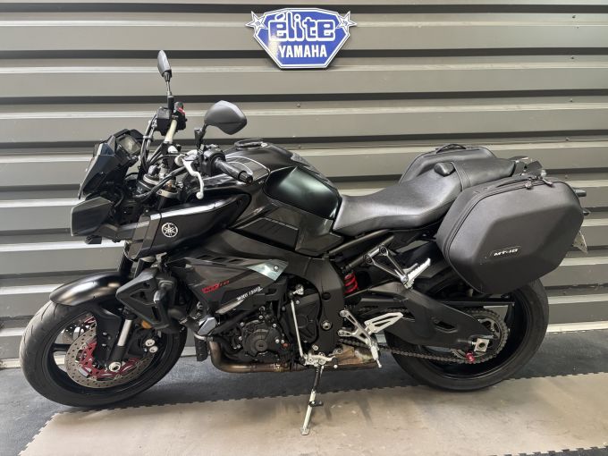 YAMAHA MT-10 4