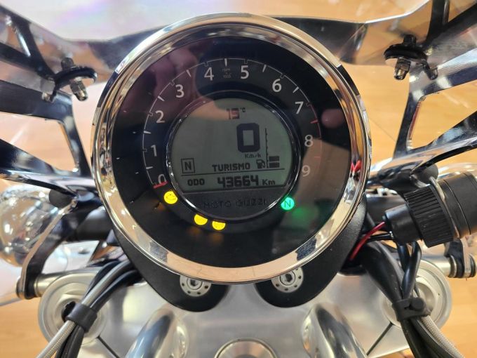 MOTO GUZZI CALIFORNIA 4