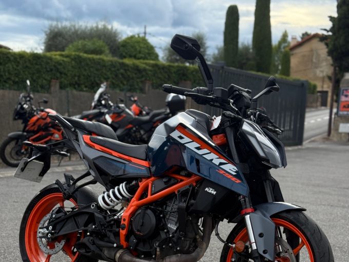 KTM 390 DUKE 4
