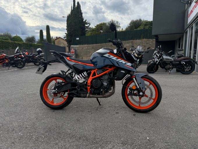 KTM 390 DUKE 4