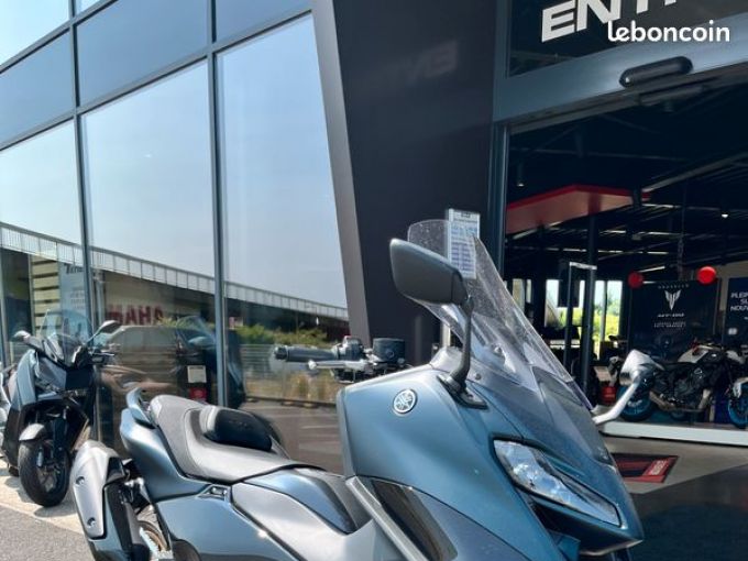 YAMAHA XP T-MAX 560 TECH MAX KAMO 4