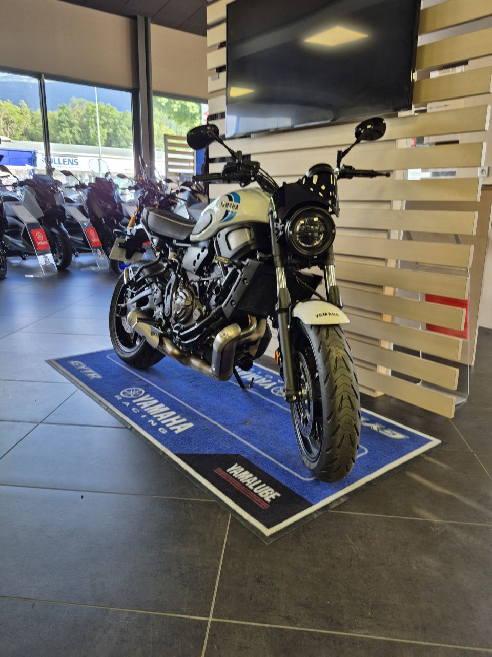YAMAHA XSR 700 4