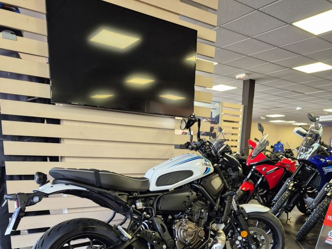 YAMAHA XSR 700 4