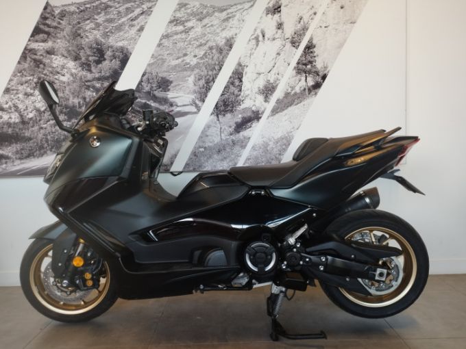 YAMAHA T-MAX 560 TECH MAX 4