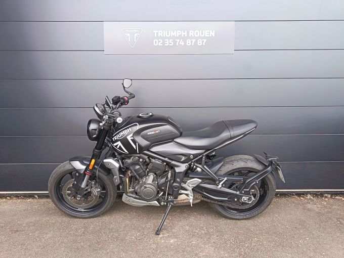 TRIUMPH TRIDENT 660 4