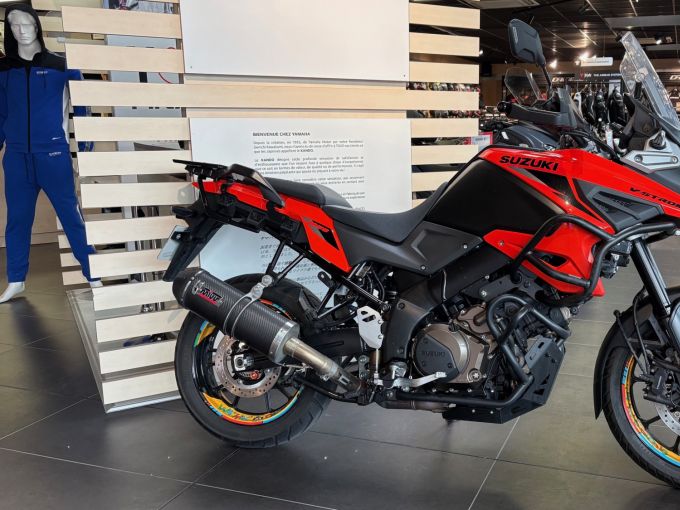 SUZUKI DL V-STROM 1050 4
