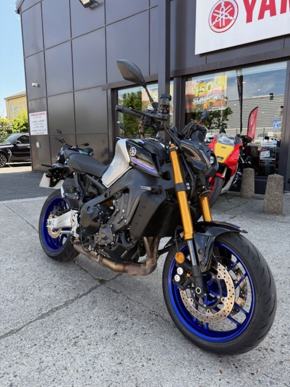 YAMAHA MT-09 SP 4