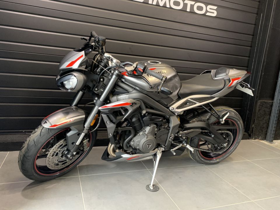 TRIUMPH STREET TRIPLE 765 RS 4
