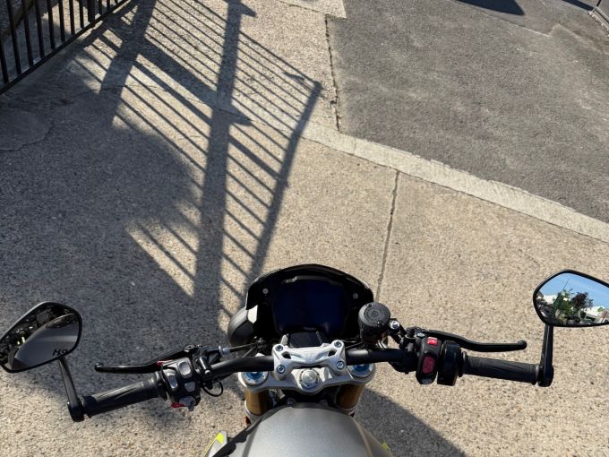 TRIUMPH SPEED TRIPLE 1200 RS 4