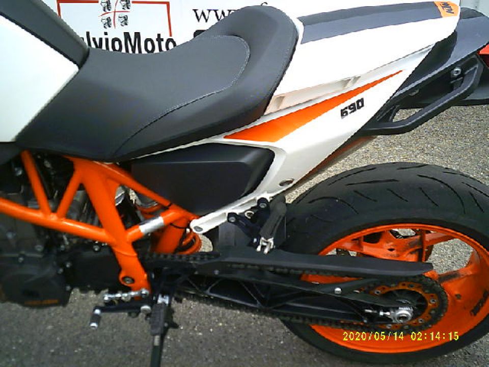 KTM 690 DUKE R 4