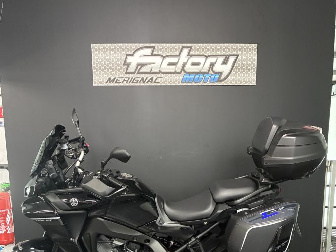 YAMAHA TRACER 9 4