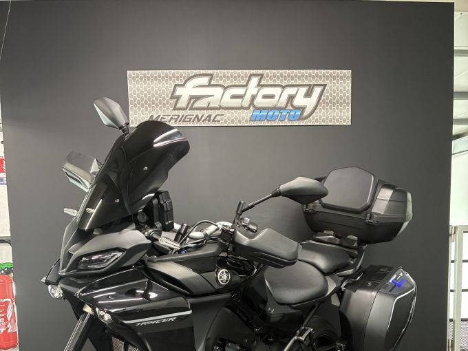 YAMAHA TRACER 9 4